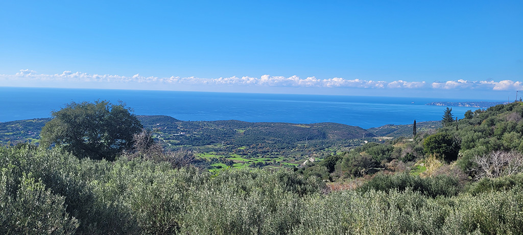 ΑΓΡΟΤΕΜΑΧΙΟ ΣΤΟ ΚΟΛΑΪΤΗ